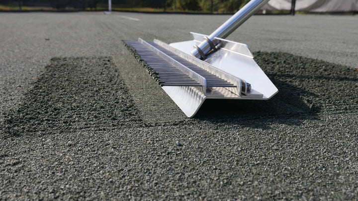 Râteau en acier spécial mousse et mauvaises herbes